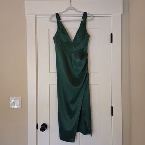 Hello Molly V Neck Satin Midi Dress Ruched Bust Size 6 In Forest Green